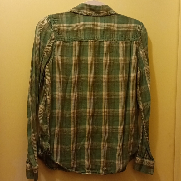 Ladies button down shirt - Picture 3 of 3